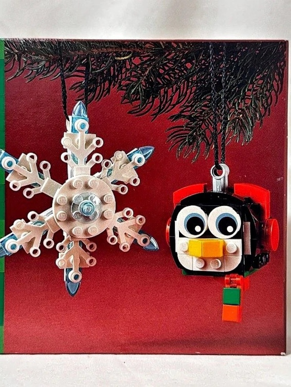 SEALED NIB LEGO Penguin & Snowflake Building Set 40572